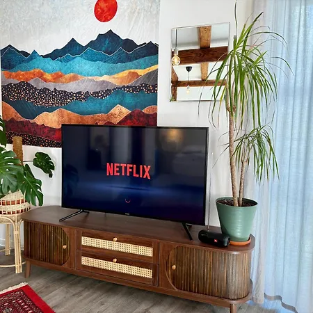 Charmantes Altstadtzimmer Mit Teeecke & Arbeitsplatz In